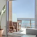 Apartment Bay